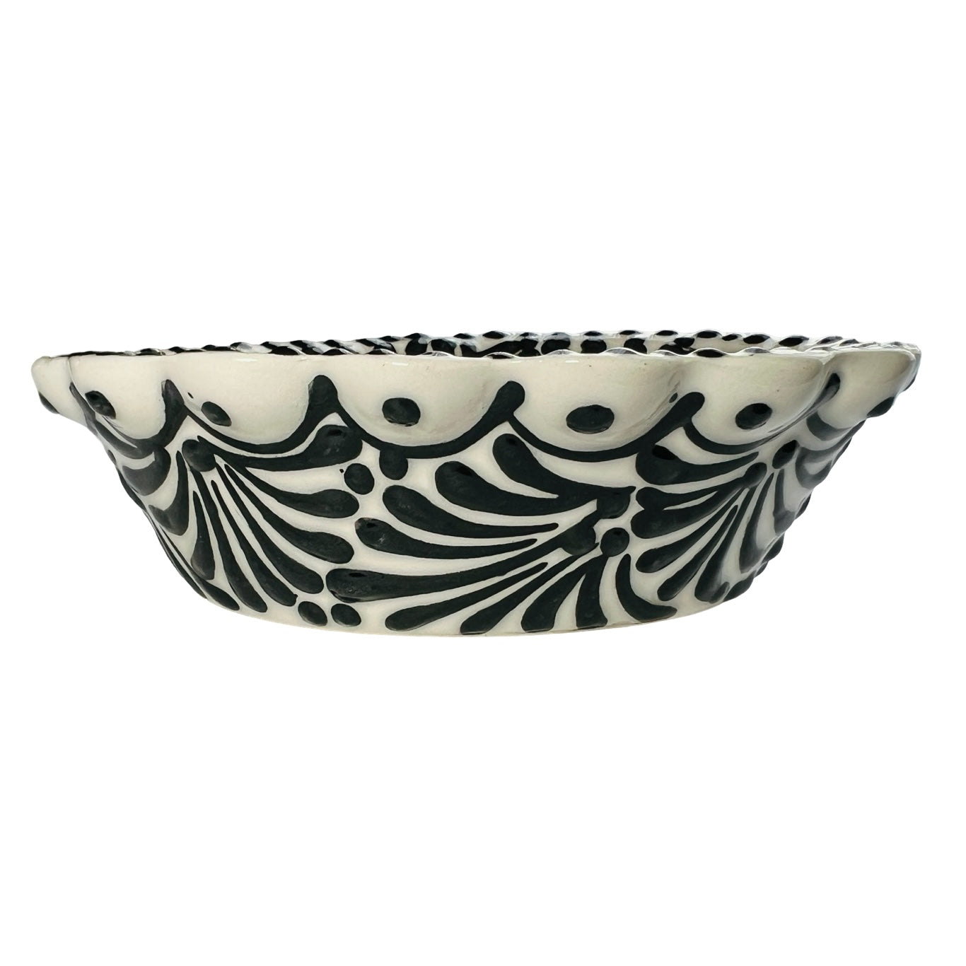 Puebla Talavera Scallop Rim Oval Bowl- Black