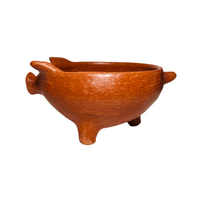 side view of a barro rojo pig bowl