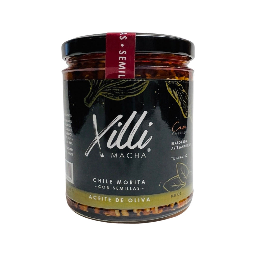 Front view of Xilli Macha Chile Morita in clear glass branded jar