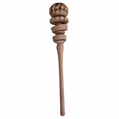 wood molinillo with horizontal line pattern at head